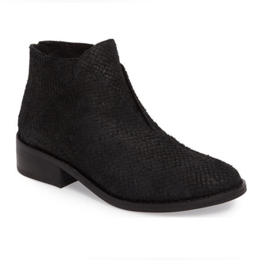New Eileen Fisher Black Patterned Textured Bootie